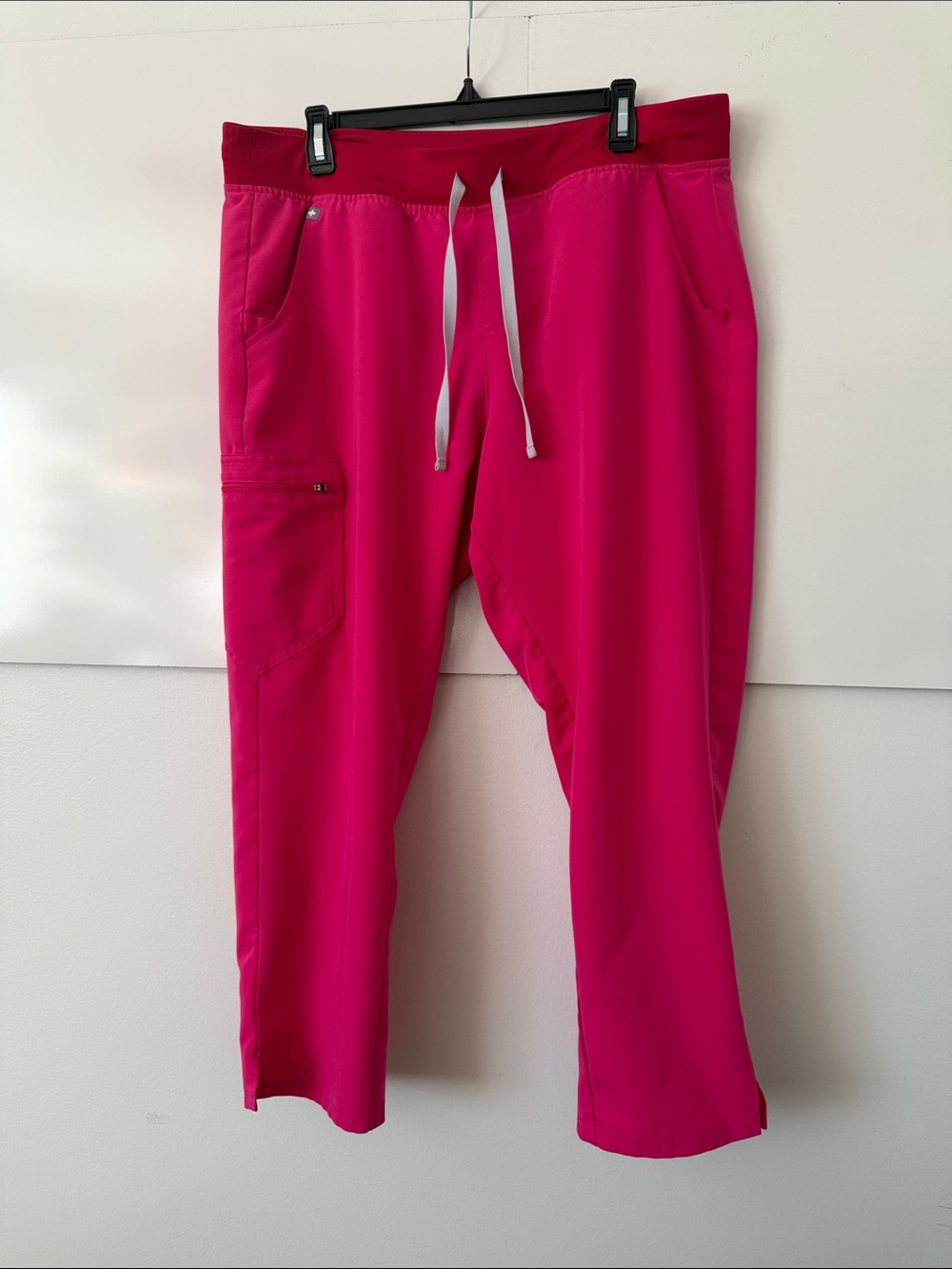 Figs shocking pink scrub pants